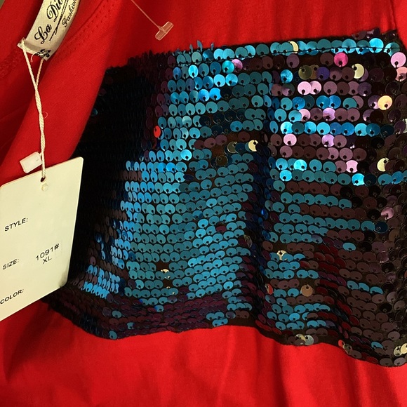 NWT LA DIOSA Fashion Red T-Shirt Top w/ Blue Sequins Embellishment Size XL - Picture 14 of 14